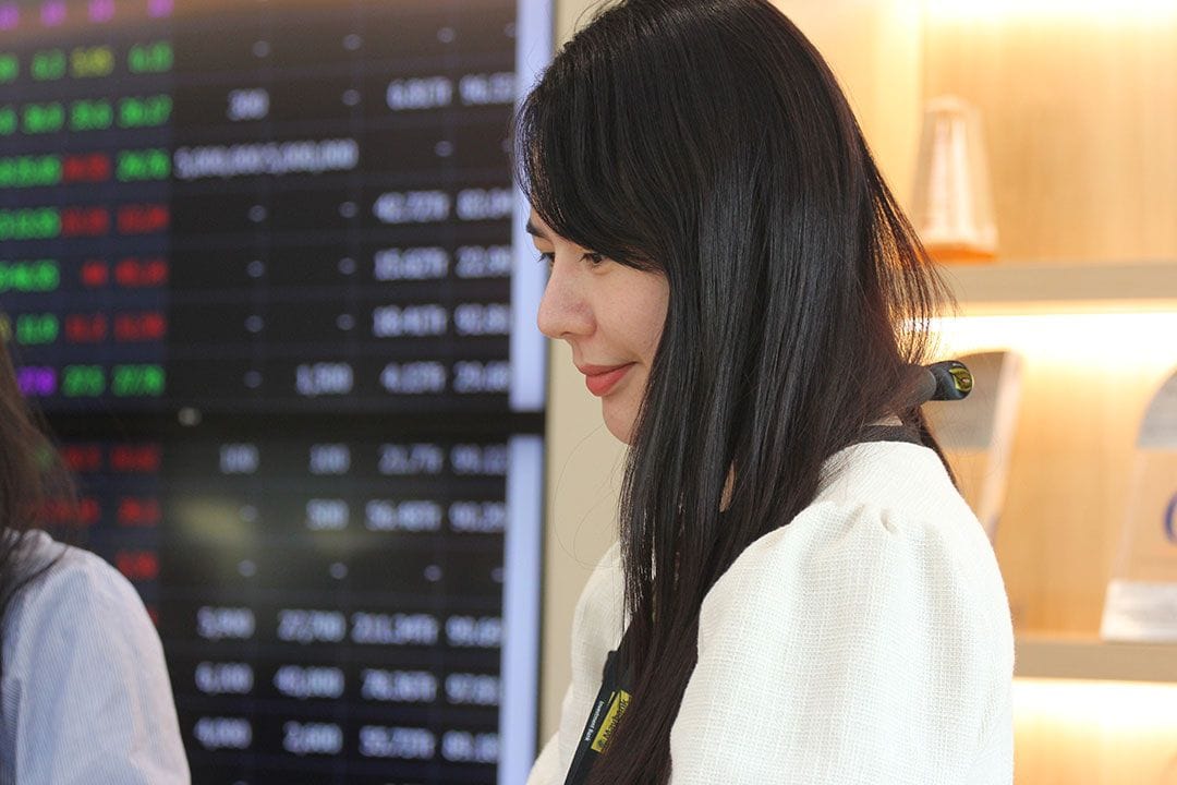 Khối ngoại bán ròng đột biến gần 5.000 tỷ đồng trong tuần 13-17/4; cổ phiếu nào chịu áp lực bán tháo mạnh nhất?