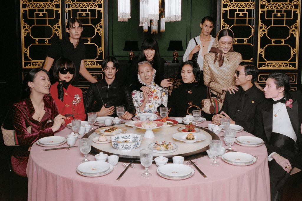 Nhiều thương hiệu xa xỉ ra mắt chiến dịch đón mừng Tết Nguyên đán 2026 (Năm Ngọ)