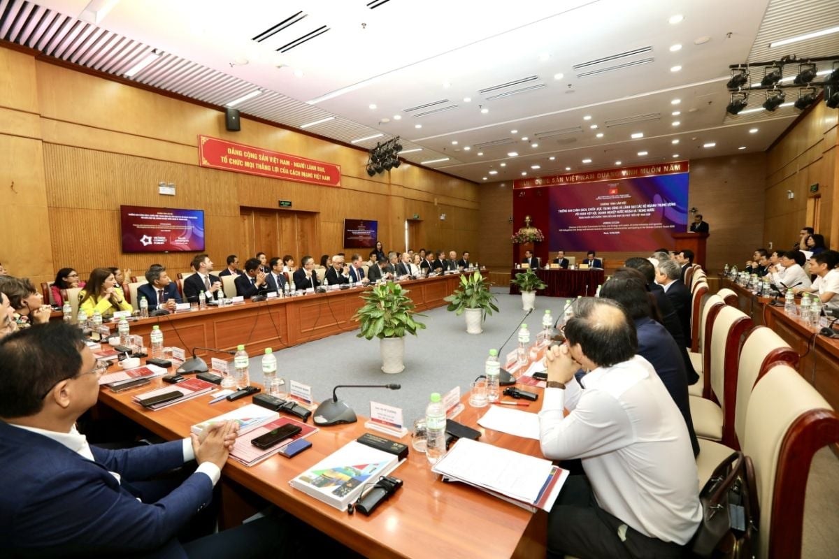 Vietnam to shape an effective FDI strategy for a new development phase