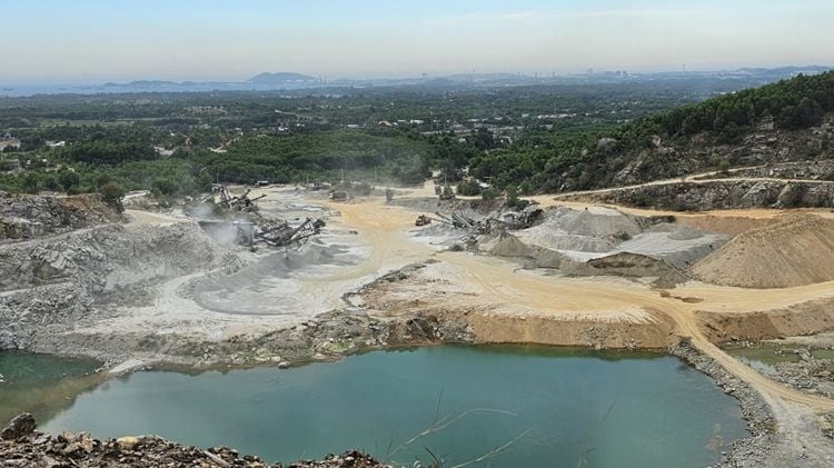 Son La refunds over 700 million VND in environmental restoration deposits to Quyết Tiến Sông Mã Joint Stock Company and Phú Lâm Phù Yên Joint Stock Company