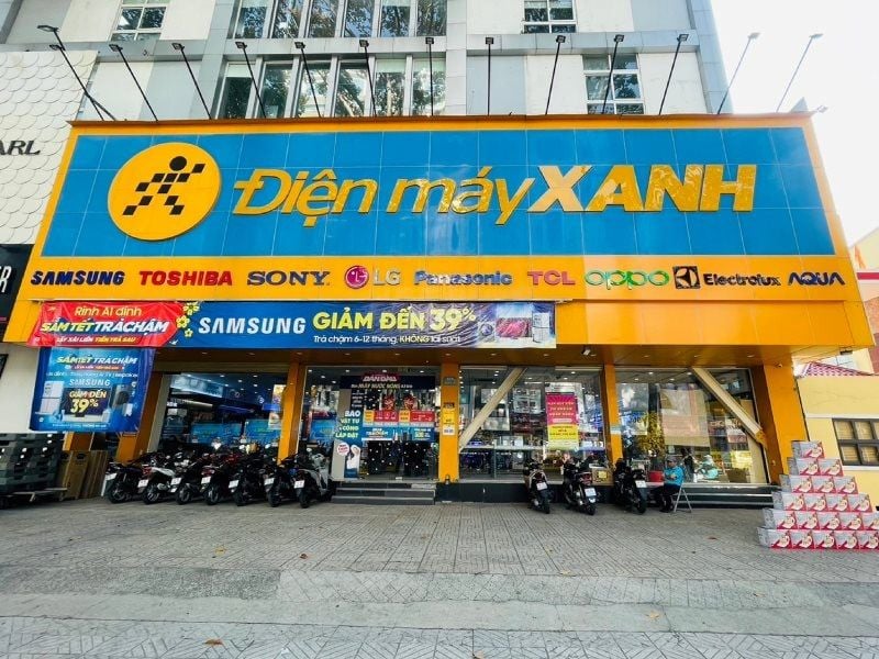 MWG tăng trưởng doanh thu dịch vụ kỹ thuật lên khoảng 1.200 tỷ đồng trong 4 tháng đầu năm 2026, với quy mô doanh thu hàng năm dự báo 3.500–4.000 tỷ đồng, cho thấy sự chuyển dịch sang nền tảng dịch vụ gia đình