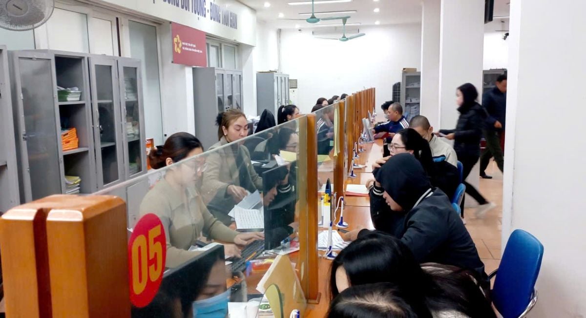 Hanoi: Nearly 13,000 workers approved for unemployment benefits in Q1 2026