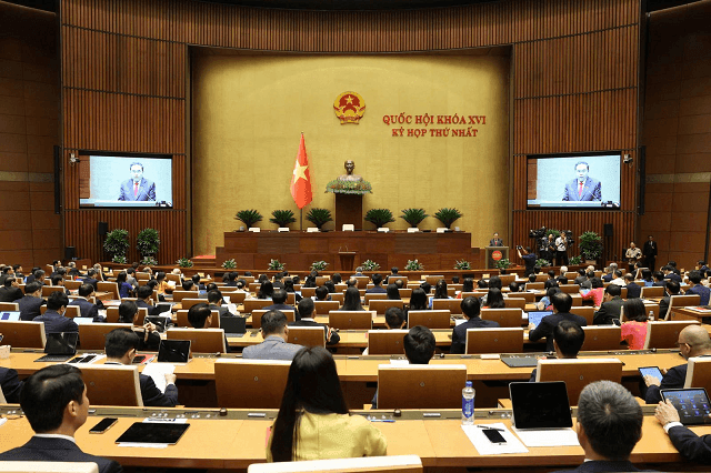 Politburo calls for comprehensive revision of the 2013 Constitution