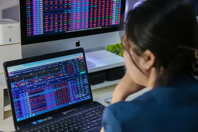 VN-Index tăng điểm được dẫn dắt bởi cổ phiếu vốn hóa lớn, nhưng sự lan tỏa của dòng tiền vẫn hẹp