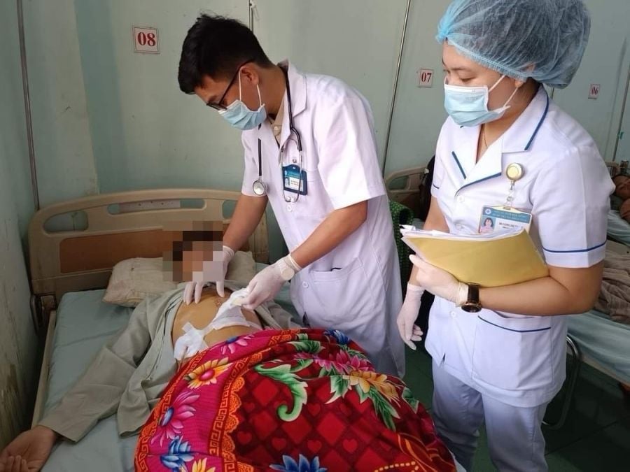 Most health workers receive a 40% professional allowance.
