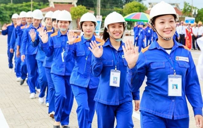 Vietnamese workers—the steadfast driving force behind the country's development.