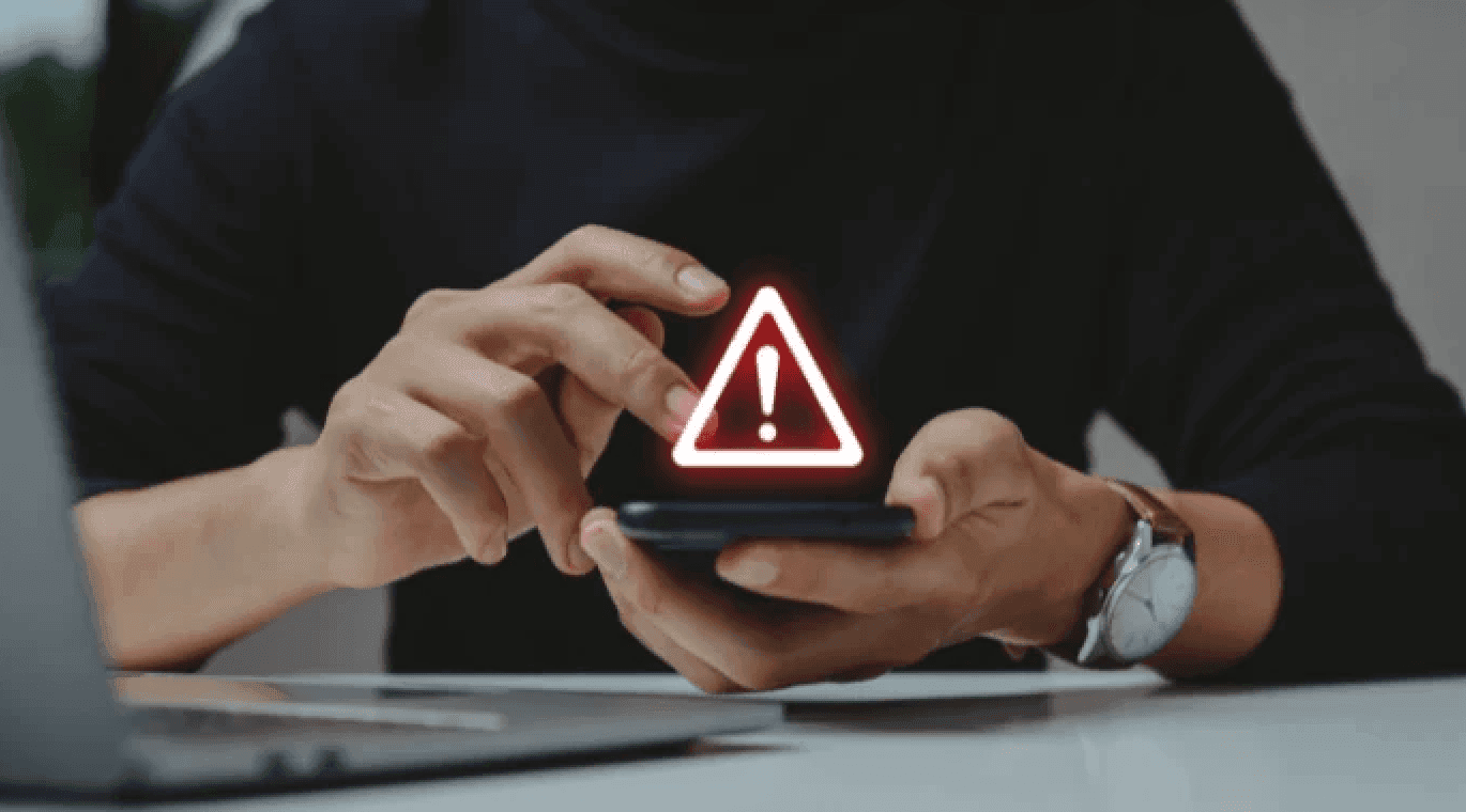 Hanoi Police warn of impersonation scams by airline staff selling discounted 'black market' tickets during holidays