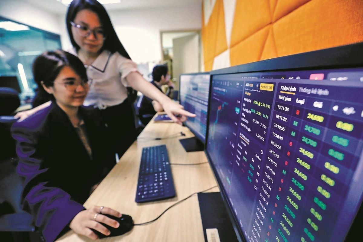 Banks shift to a multi-service model to widen revenue as net interest margin narrows