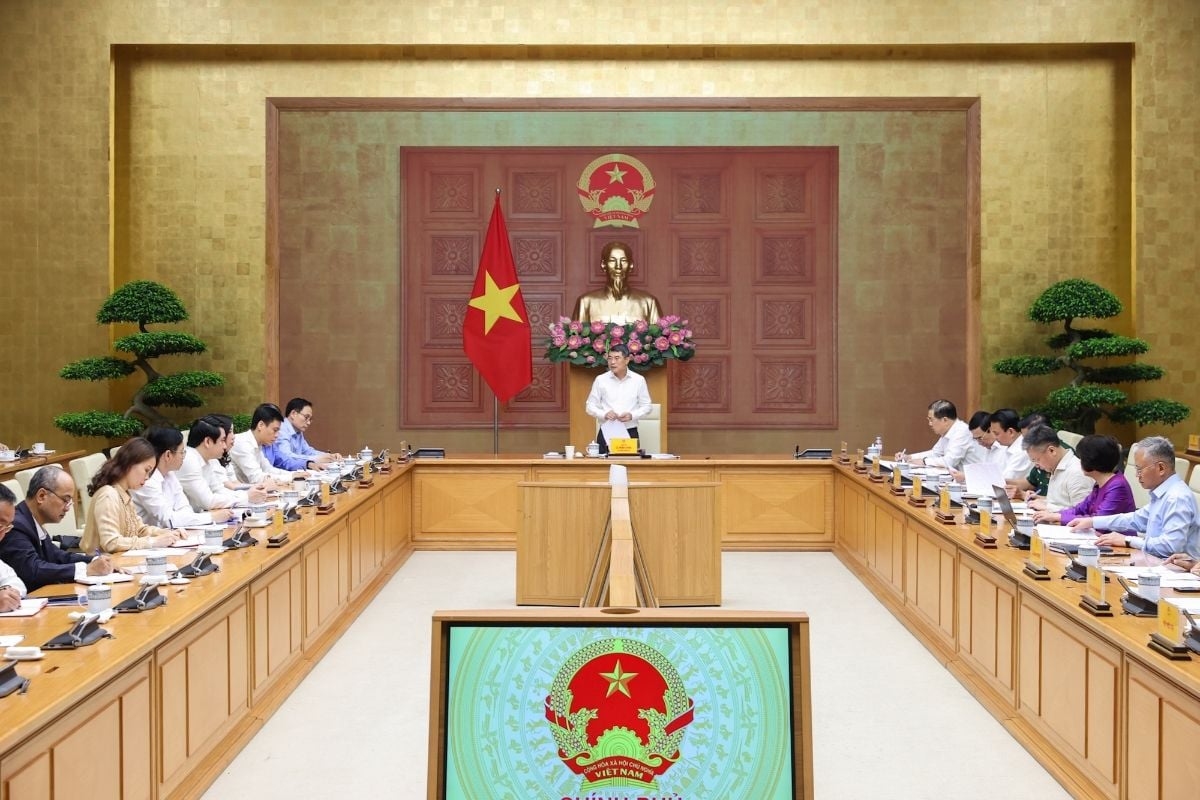 Prime Minister requests Foreign Ministry to enhance the quality of strategic forecasting