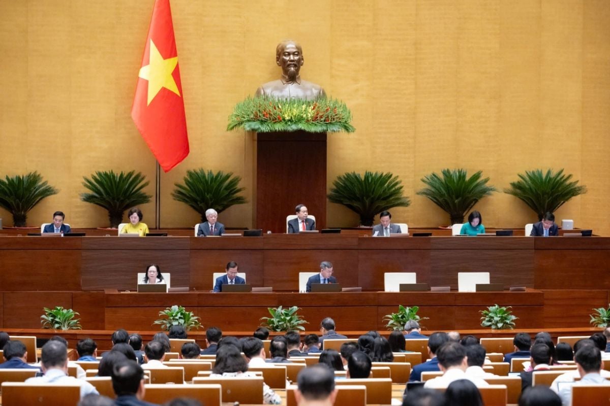 Creating a legal safe zone for the private sector and cooling the real estate market to drive two-digit growth