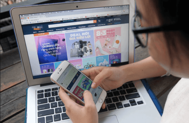 Police warn online shoppers that revealing one detail can lead to financial loss