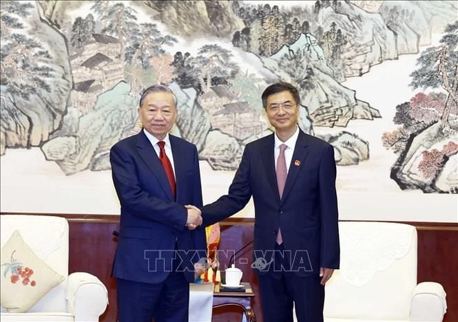 General Secretary and President To Lam urges Guangxi to make a breakthrough in five strategic connections with Vietnamese localities