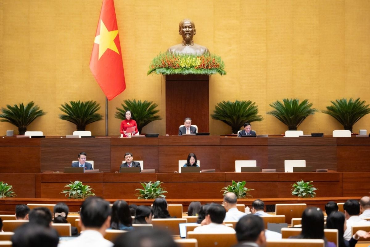 Lawmakers discuss the proposed Vietnam Culture Development Resolution; call for ensuring a minimum 2% of the state budget for culture and clarifications on allocation, risk framework, and pilot policy