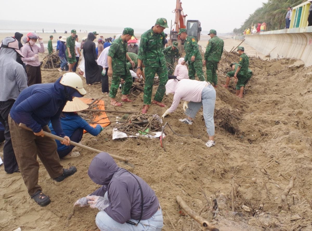 Thanh Hóa: Phục hồi vẻ đẹp và môi trường cho bãi biển Hải Tiến