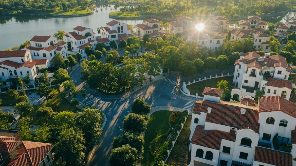 SJ Group posts stronger margins, proposes 10% dividend, accelerates urban development projects