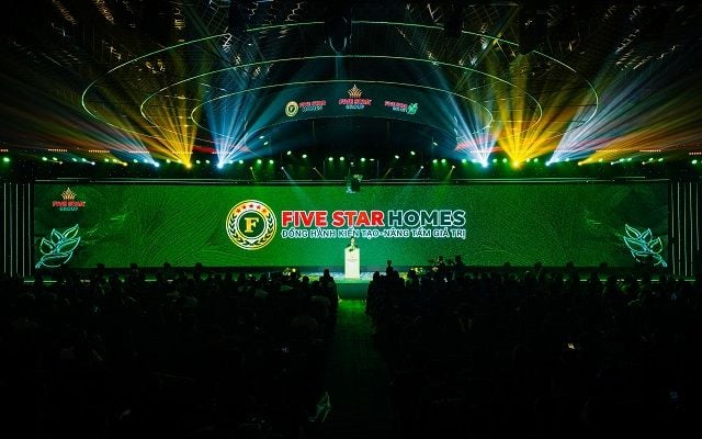 Over 2,000 business ambassadors gather at The Royal launch as Five Star Homes officially launches