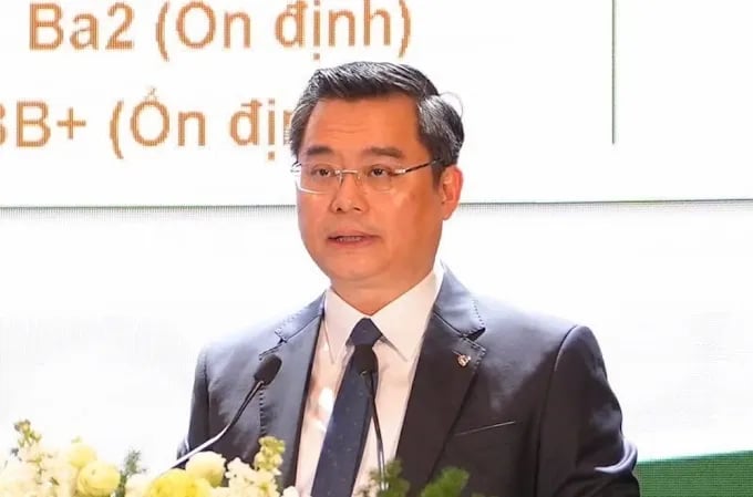 Vietcombank to tighten lending to speculative real estate projects