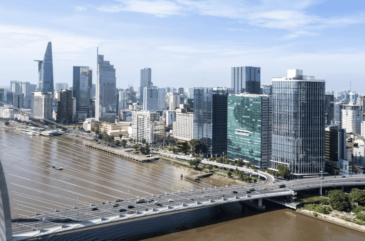 Thị trường bất động sản Việt Nam ở trạng thái kép khi tái cấu trúc trước áp lực vĩ mô