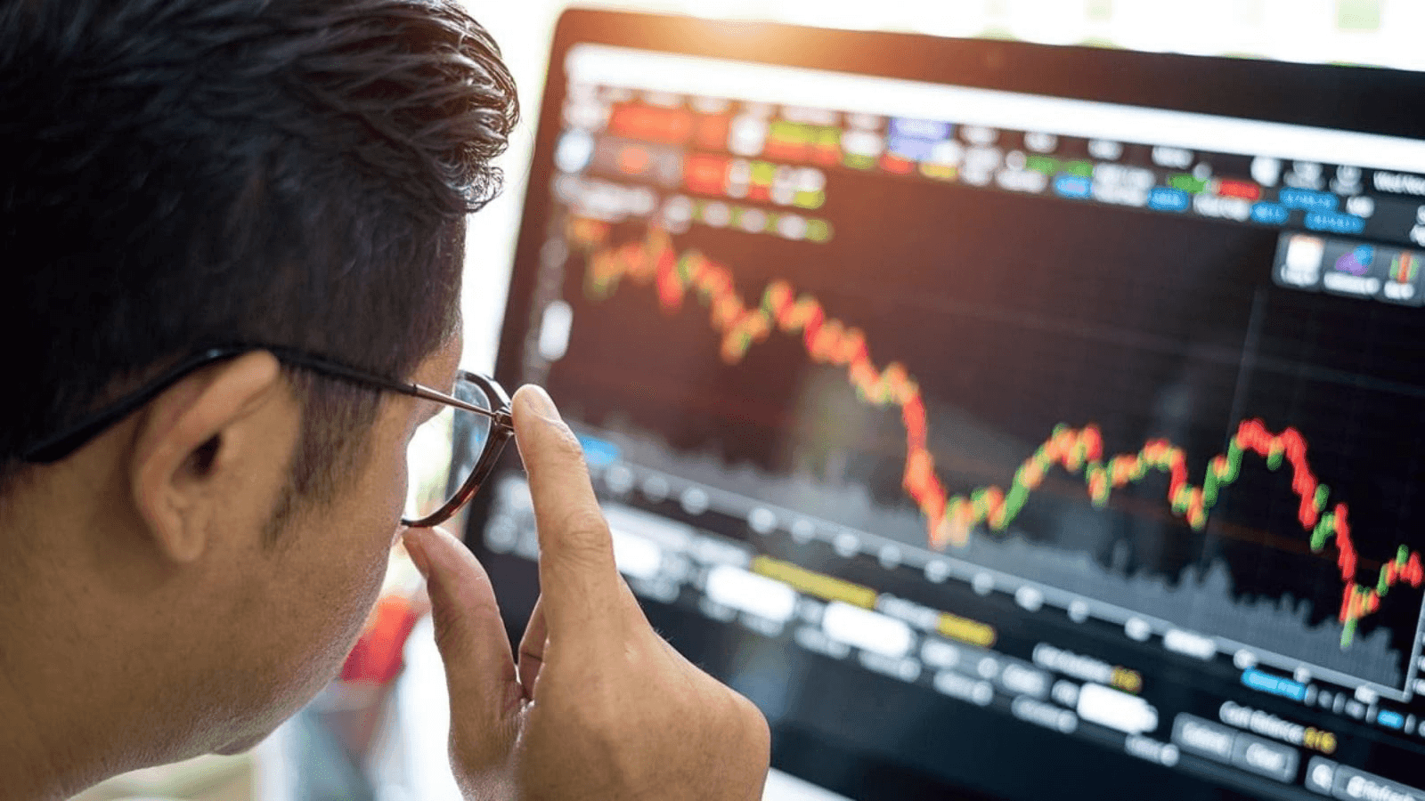 One organization behind Vietnam's stock market trading infrastructure earns about 20 billion dong per day