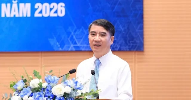 Hanoi officials hold dialogue with enterprises on tax information