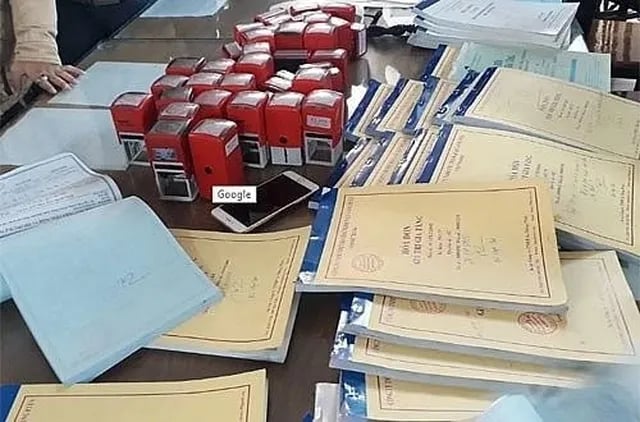 Former Nam Triệu Chairman and accomplices accused of colluding with phantom companies to inflate contracts, causing nearly 24 billion VND in losses