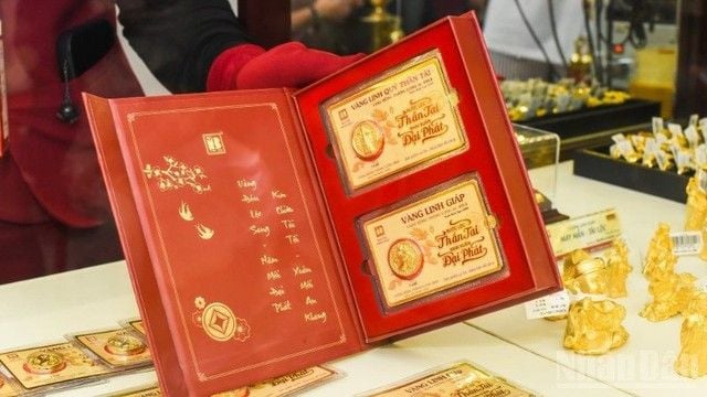 SJC gold bars and rings reverse, rise in afternoon trading on April 22