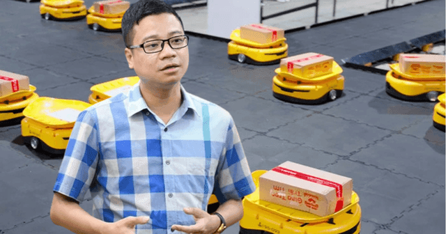 Viettel Post CEO: many processing centers have emerged a 'unmanned factory' model operating 24/7, with robots handling the entire process.