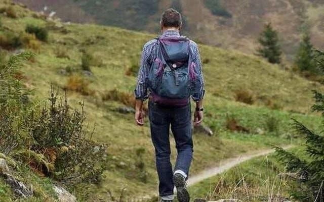 Real estate stock AAV delisted after three years of losses; previously surged multiple times.