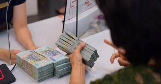 Draft decree proposes suspending exit from Vietnam for taxpayers with tax debt of 1 million dong or more