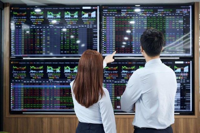 Tiền lớn lọc: chuyên gia chỉ tên các nhóm cổ phiếu xếp hạng cao trên thị trường