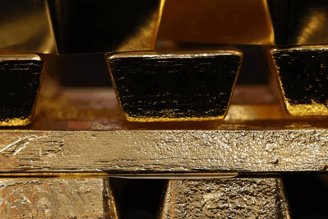 World's largest gold ETF SPDR Gold Trust nets 2 tons of gold on May 12 as prices swing