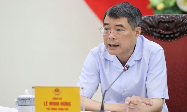 Thủ tướng yêu cầu các bộ trưởng nghiêm túc kiểm điểm trách nhiệm về việc chậm ban hành các văn bản quy định chi tiết