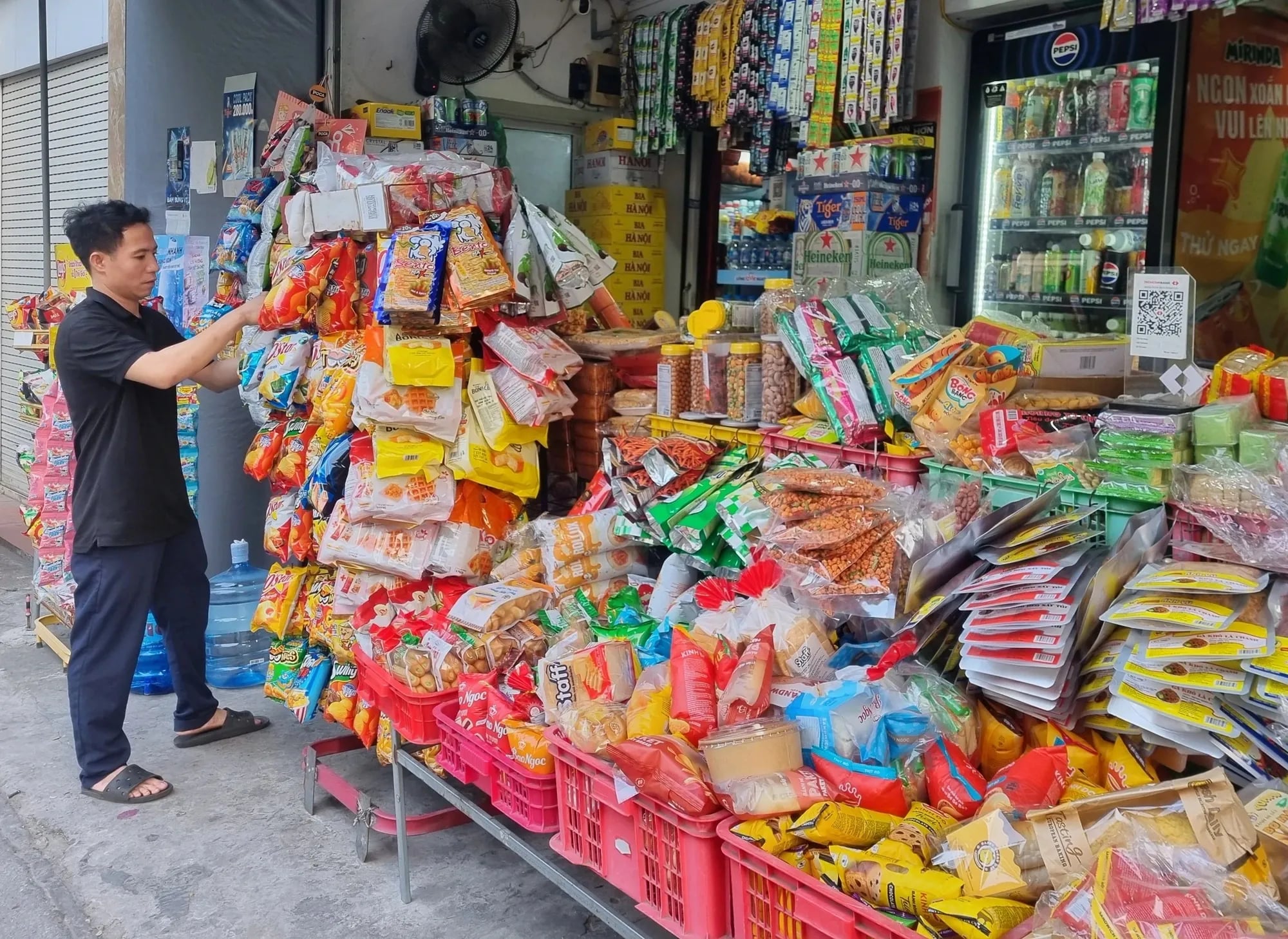 Small businesses wary of growth as survey shows more than 81% of households report revenue decline in 2025