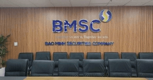 Bao Minh Securities fined 780 million dong by State Securities Commission for multiple violations, as BMS shares fall for the third consecutive session