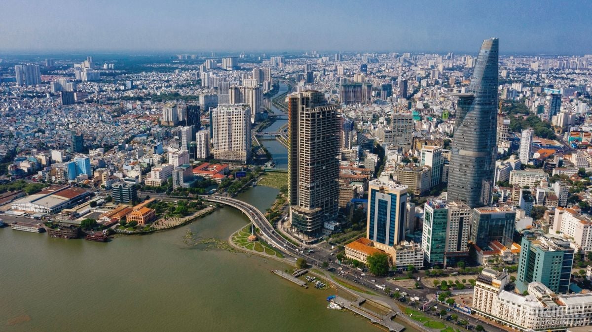 Giá căn hộ tại trung tâm TP. Hồ Chí Minh đạt 102 triệu VND/m2 khi tín hiệu phục hồi nổi lên
