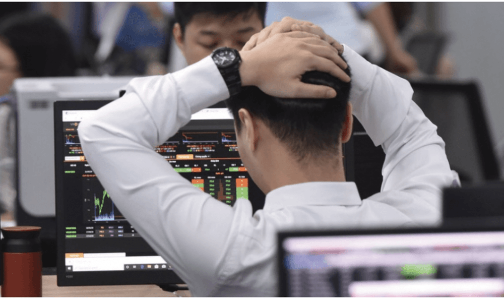 Foreign investors again net sell 1.5 trillion dong
