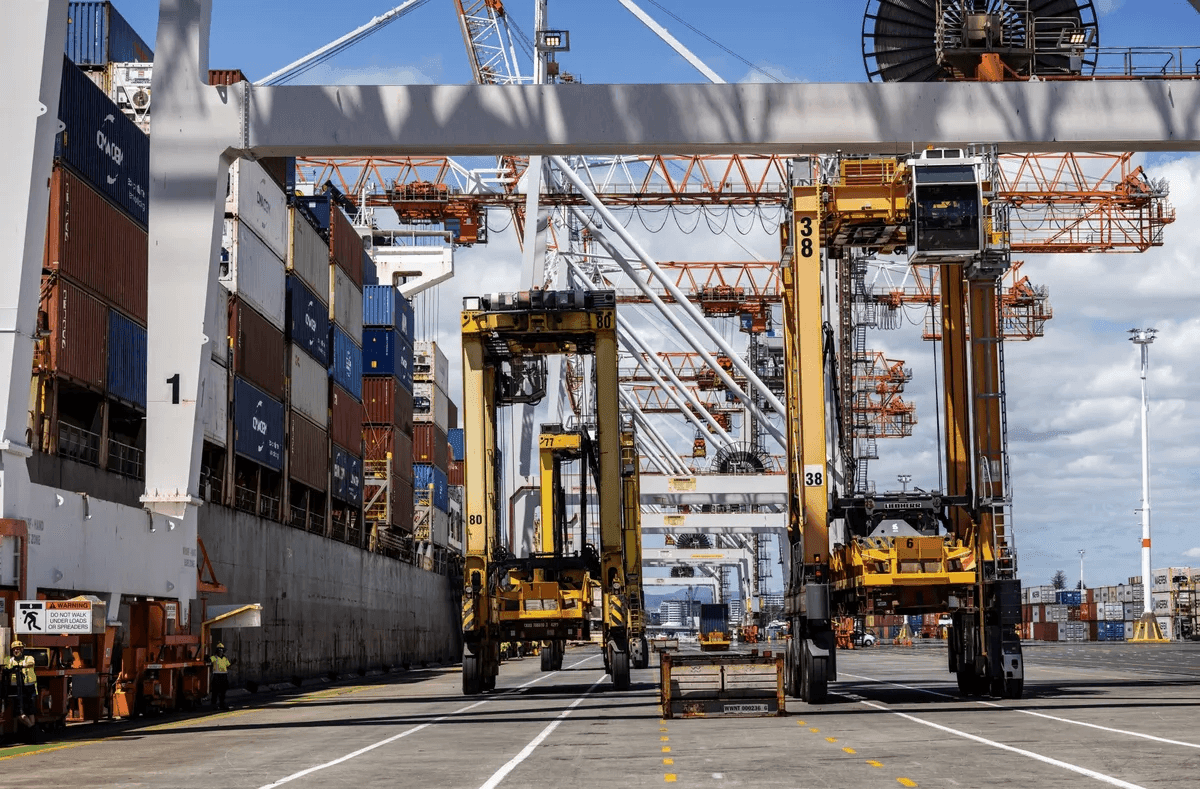 India and New Zealand sign a free trade agreement to reduce tariffs and expand market access