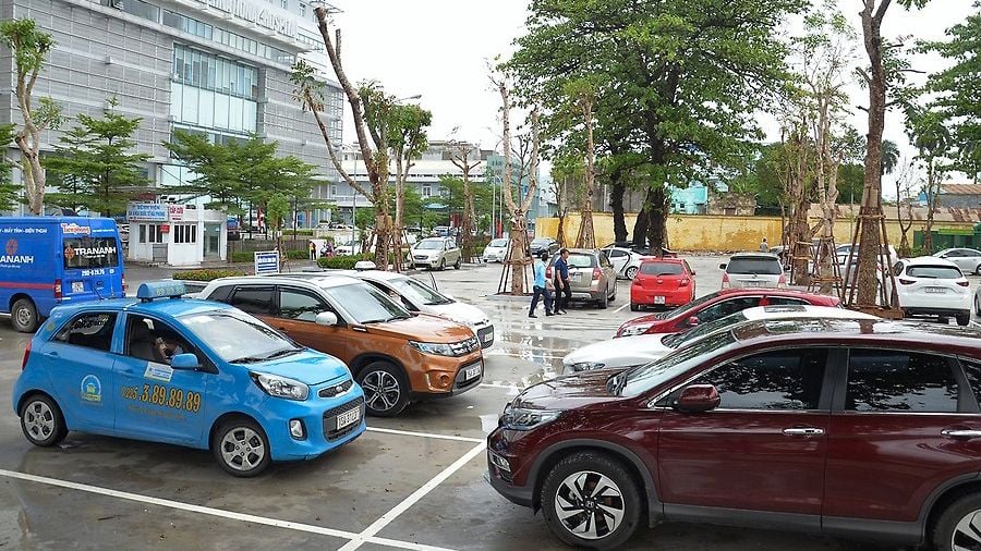 Hai Phong to unify 12% vehicle registration tax across the city from July 1, 2026