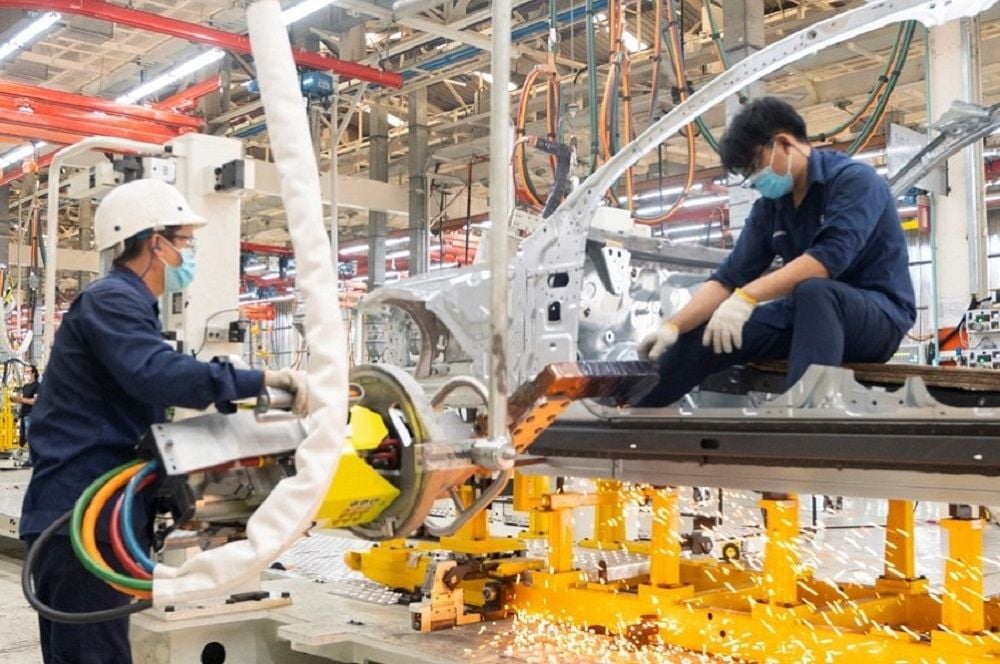 Vietnam's manufacturing PMI for April 2026 falls to 50.5 as new orders decline for the first time in eight months