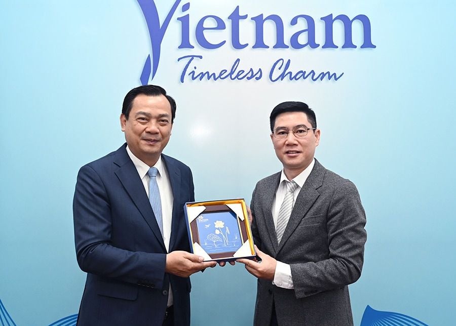 Vietnam and China to intensify tourism promotion cooperation under the 2026-2027 year of tourism cooperation