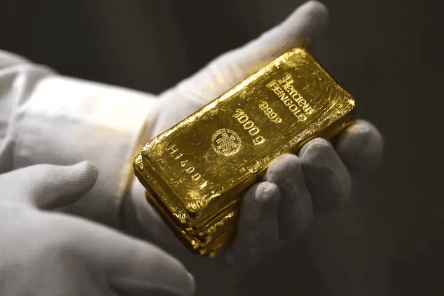 Gold price outlook remains positive as central banks buy and geopolitical tensions persist, says World Gold Council.