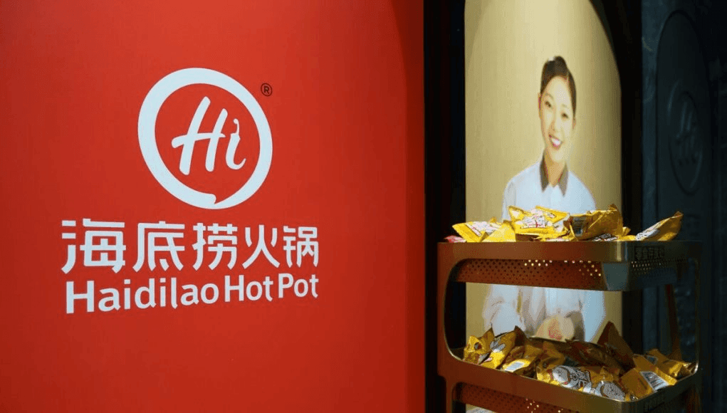 1.400 cửa hàng, 100% AI phủ kín hệ thống Haidilao: cách chuỗi này vượt qua nghẽn tại hàng nghìn cửa hàng.