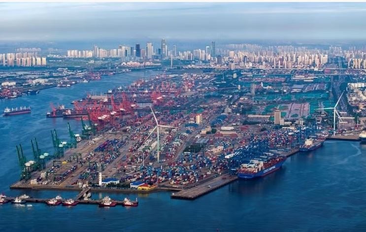 IMF lowers Asia growth forecast, warns of risks from energy shock