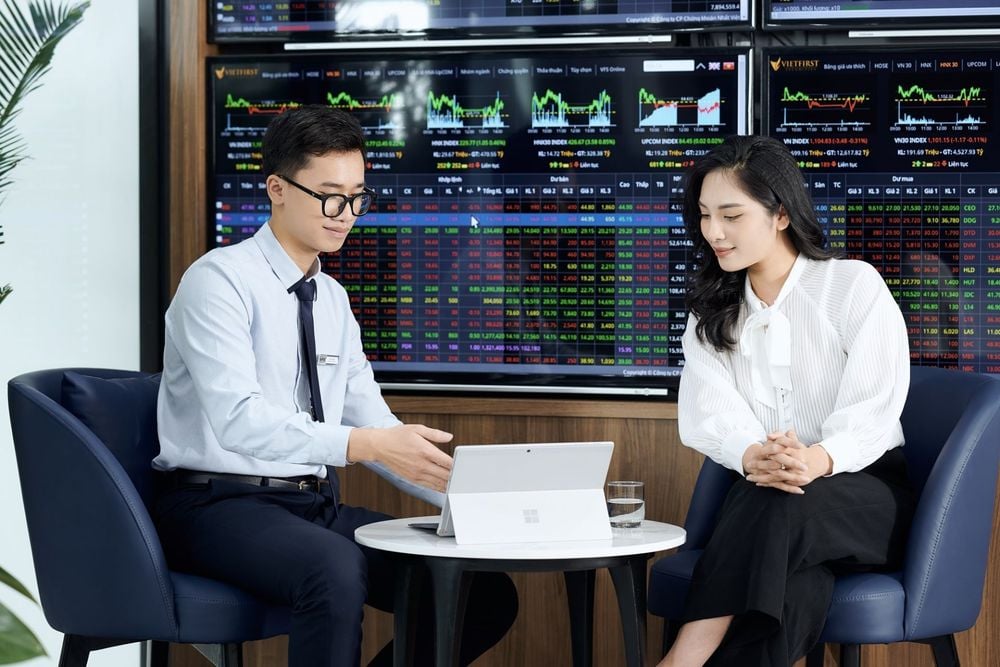 Thua lỗ trên thị trường chứng khoán khiến người đàn ông cố cướp vé số để gỡ gạc