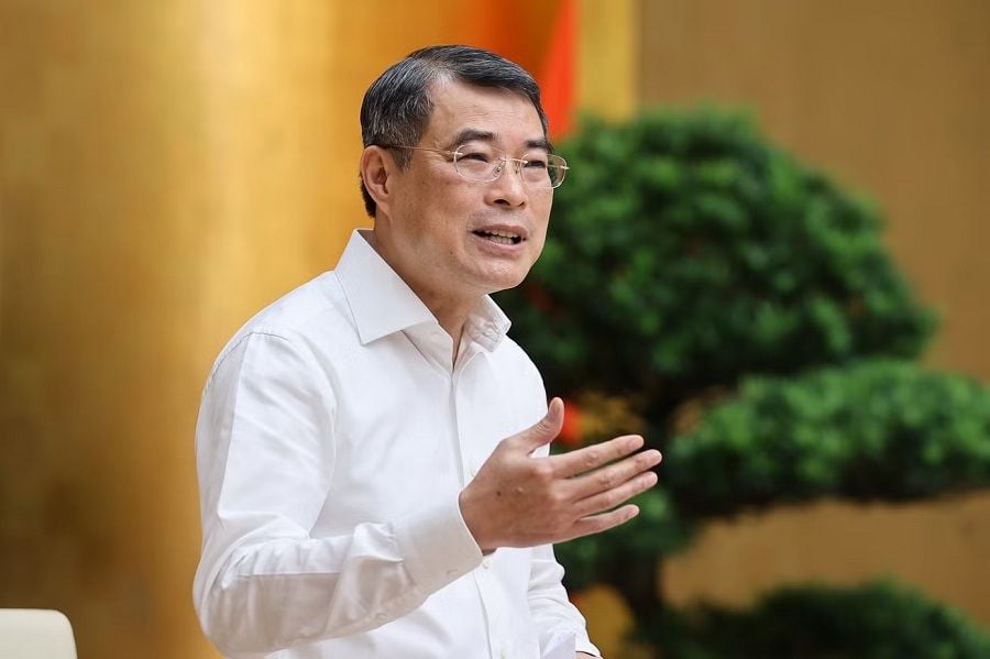 Prime Minister urges limiting gold hoarding and speculation to safeguard macro stability