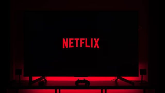 Netflix stock falls after Q1 2026 results as growth slows and valuation remains elevated