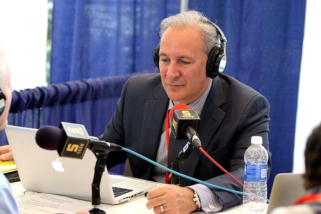Peter Schiff Warns Bitcoin Could Drop to $20,000 as Geopolitical Tensions Rise
