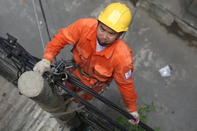 Bộ đề xuất phân bổ dần khoảng 45 nghìn tỷ đồng lỗ vào giá điện