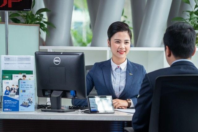 MB upgrades the Khiên chắn bảo vệ protection to a newer version with broader coverage and ongoing loss compensation