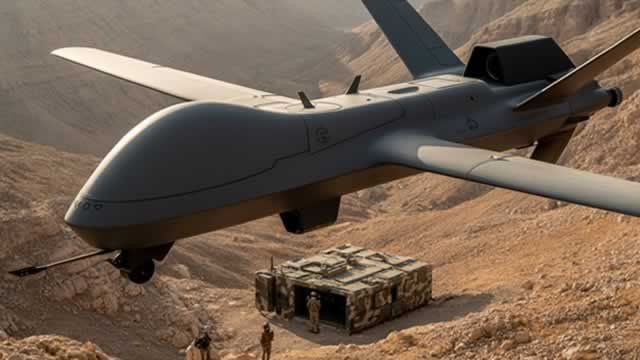 Rocket Lab stock advances on record revenue and backlog as Neutron could intensify competition with SpaceX.